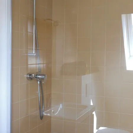 Berylune Πανσιόν